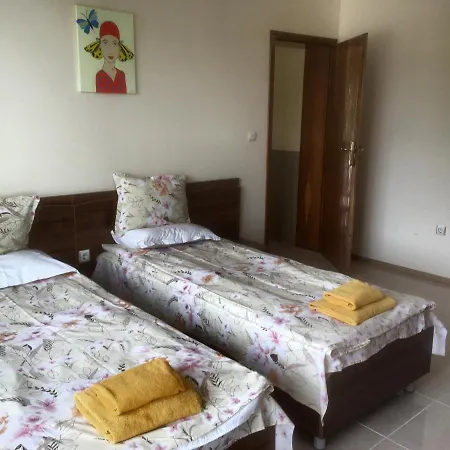 Daire Two-bedroom With Sea View *