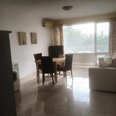 Daire Two-bedroom With Sea View Kavarna