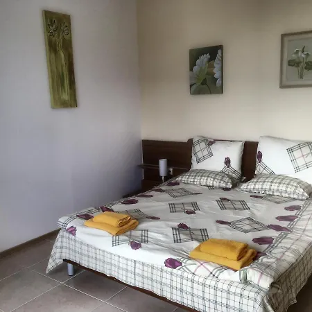 Two-bedroom With Sea View Daire Kavarna